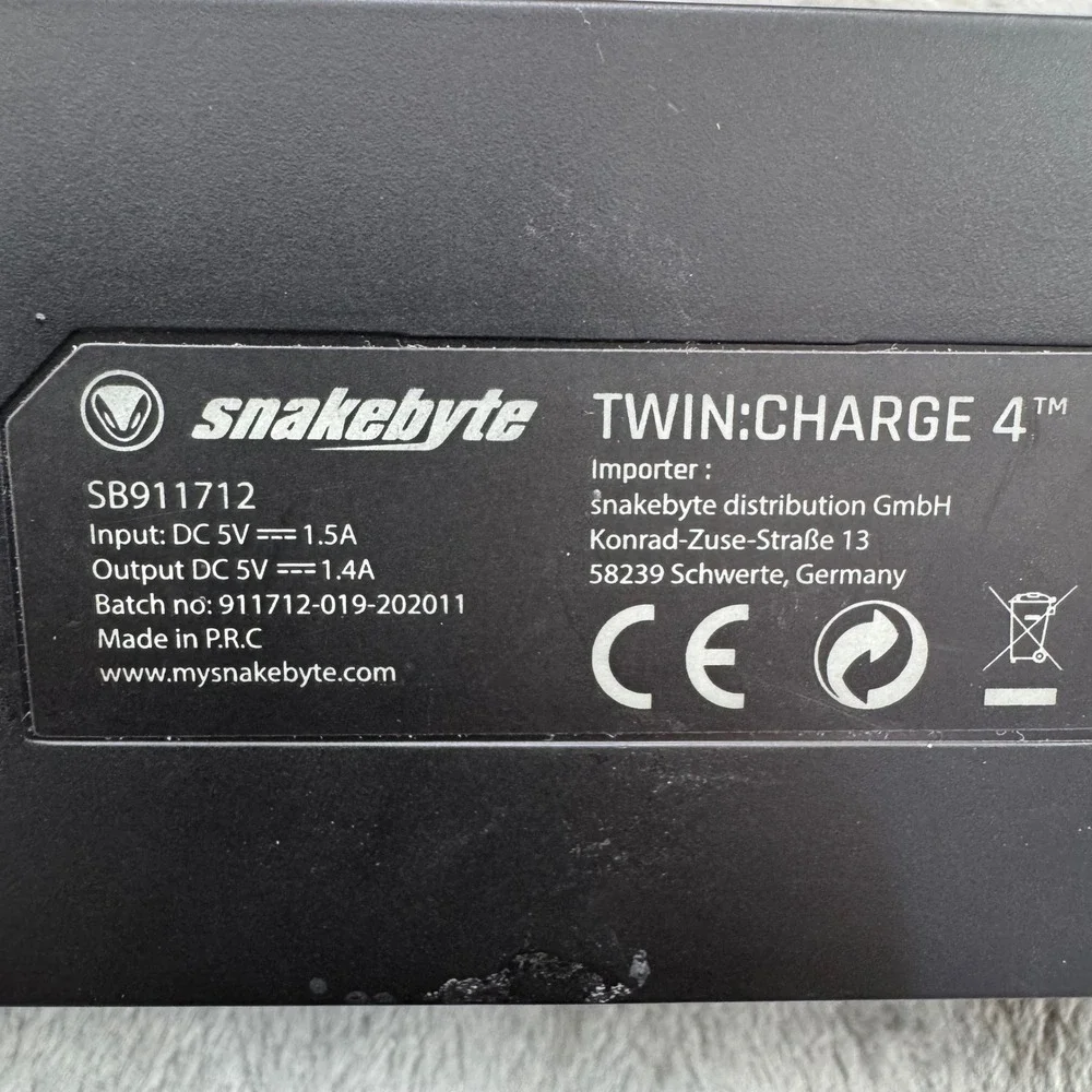 Snakebyte Twin:Charge 4 PS4 Controller Charger Black Dual Charging Dock